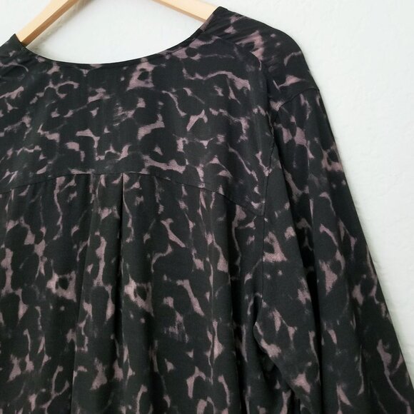 Rails Hillary Diffused Cheetah Print Wrap Blouse Top L Black Long Sleeves $168 - Picture 15 of 16